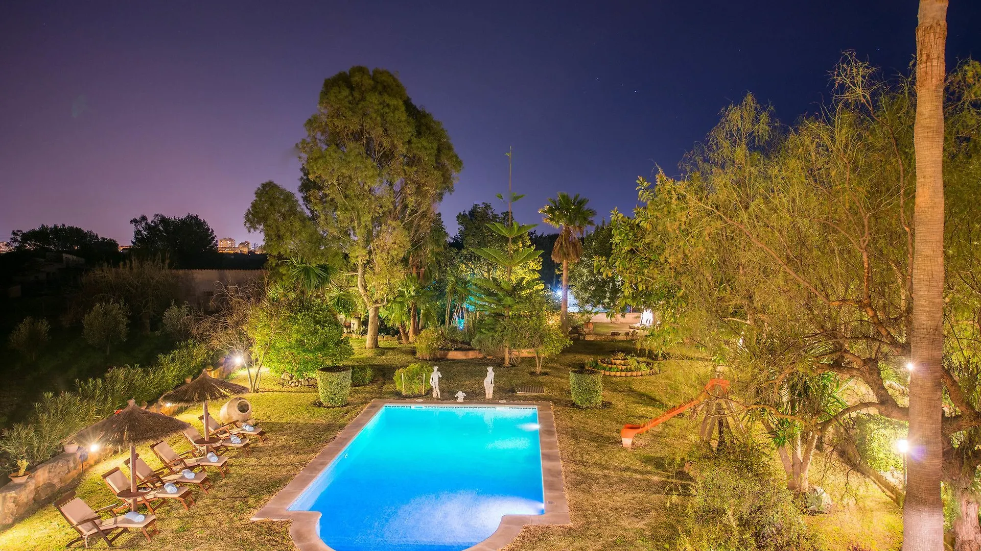 Tonyita Hotel Lloseta