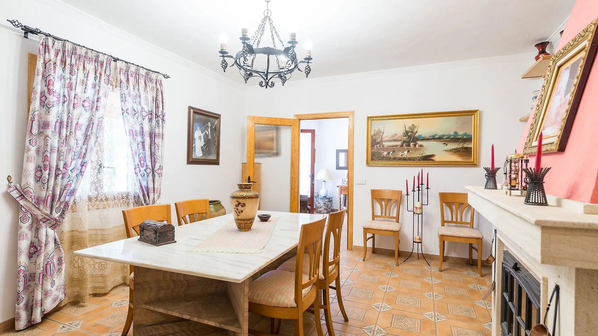 Tonyita Hotel Lloseta