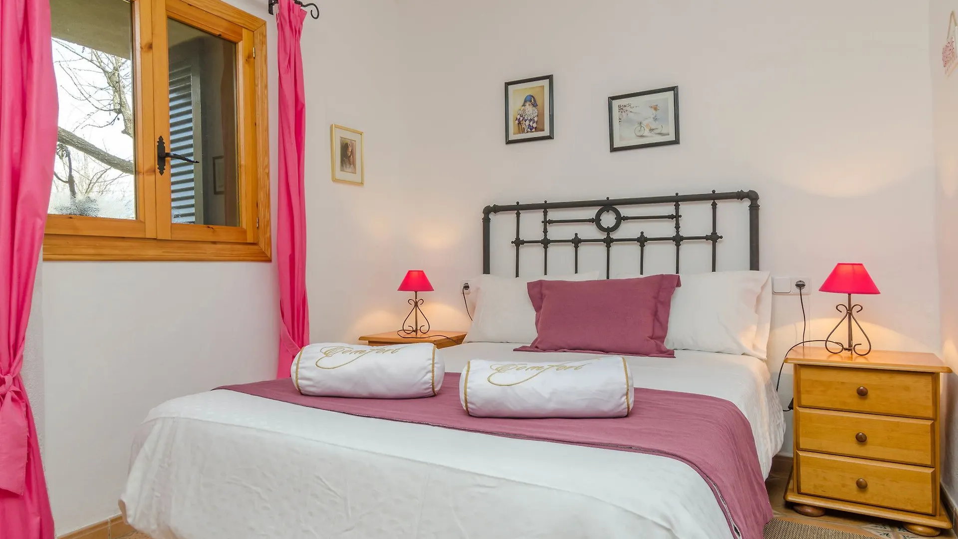 Tonyita Hotel Lloseta